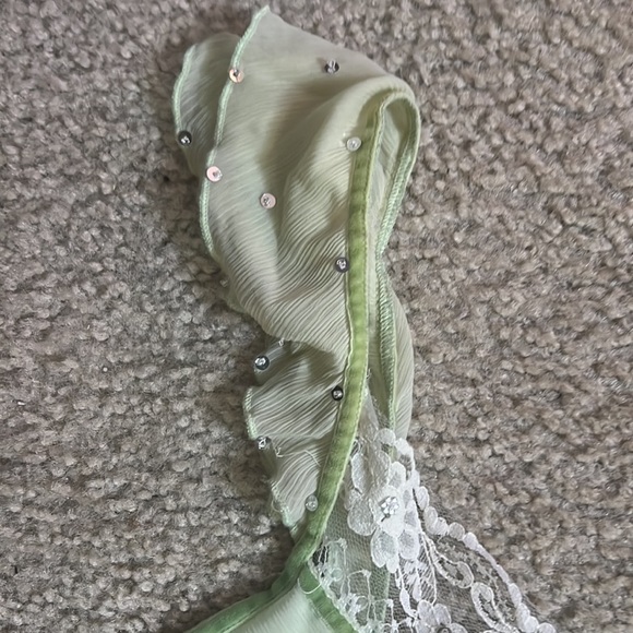 Green cami - Picture 6 of 9